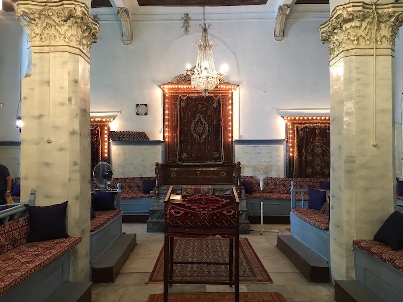 Interior of the Shalom Synagogue (Photo by Kenan Cruz Çilli)