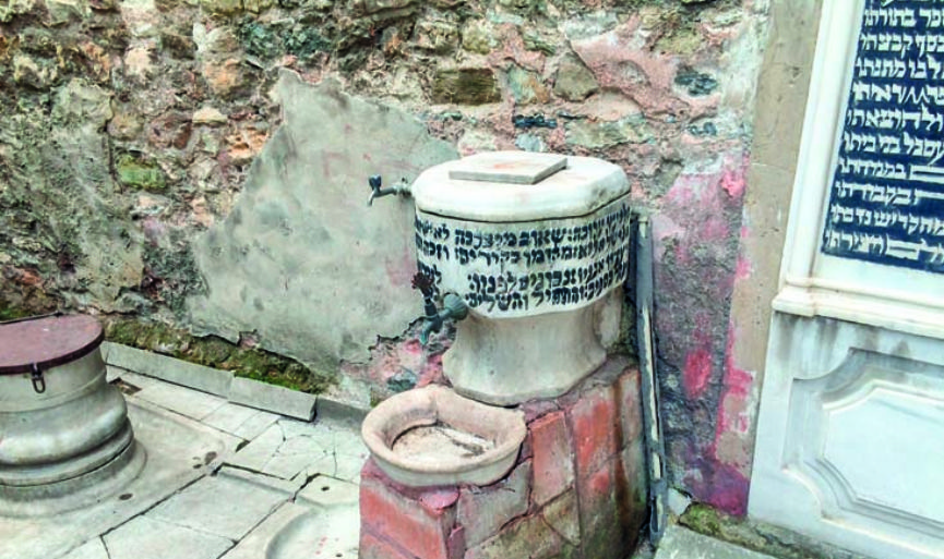 Türkiye’nin kaybolan dillerinden Karaitika | Şalom Gazetesi