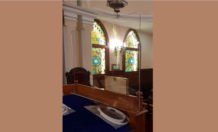 The Italian Synagogue in Istanbul Open for Worship