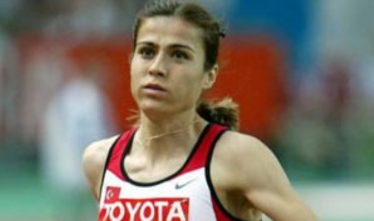 Sureyya Ayhan A Bir Sans Daha Salom Gazetesi