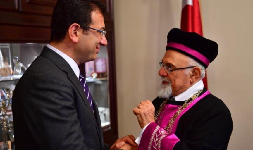CHPs Istanbul Mayoral candidate Ekrem Imamolu visited Turkeys Chief Rabbi Isak Haleva 