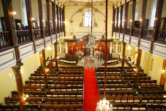 Izmir and its Synagogues through my Lens