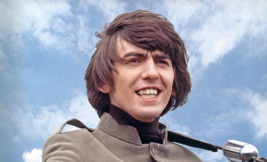 Sessiz Beatle´n gitar usulca alarken