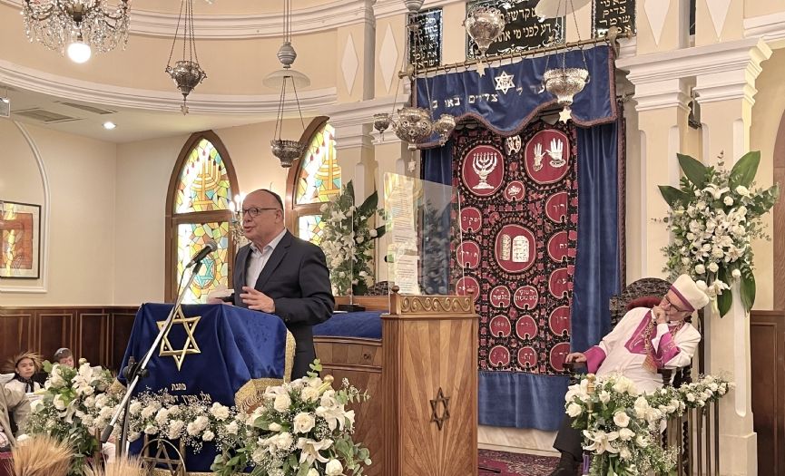 Traditional Shavuot Celebration in the Historical Italian Synagogue