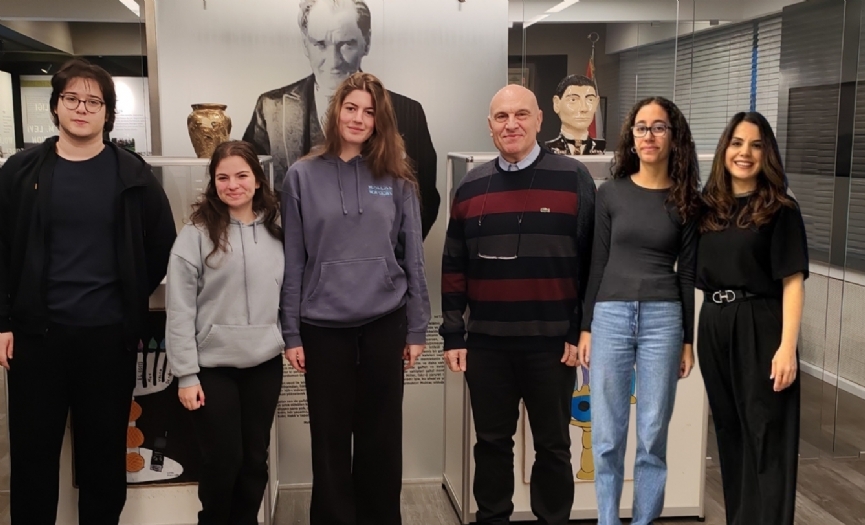 U�MO&acute;da bilimde 20 y�ll�k ba�ar� gelene�i