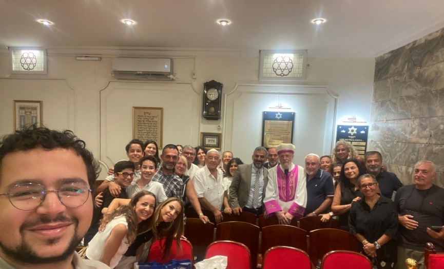 Hahamba Rav sak Haleva´nn adna Burgazada Ohel Yaakov Sinagogu´nda plaket treni