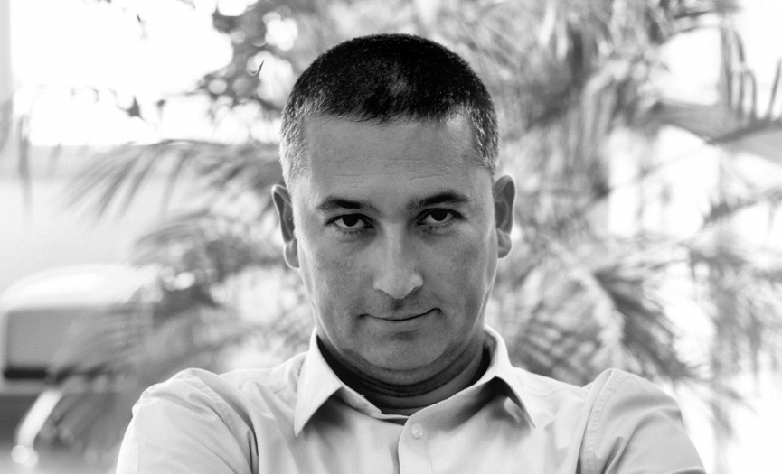 "�yi bir edebiyat �evirisinin olmazsa olmaz� anadile h�kim olmakt�r"