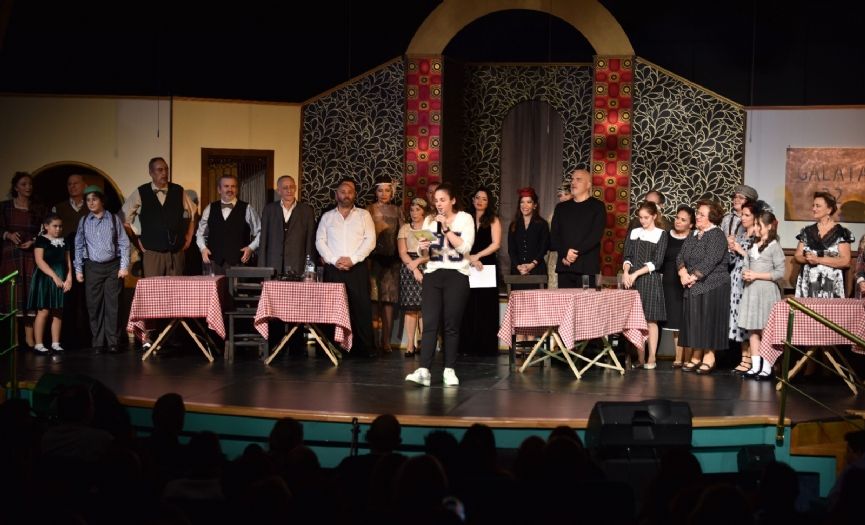 ´GALATA 42´: A Professional Theater Play with Amateur Players
