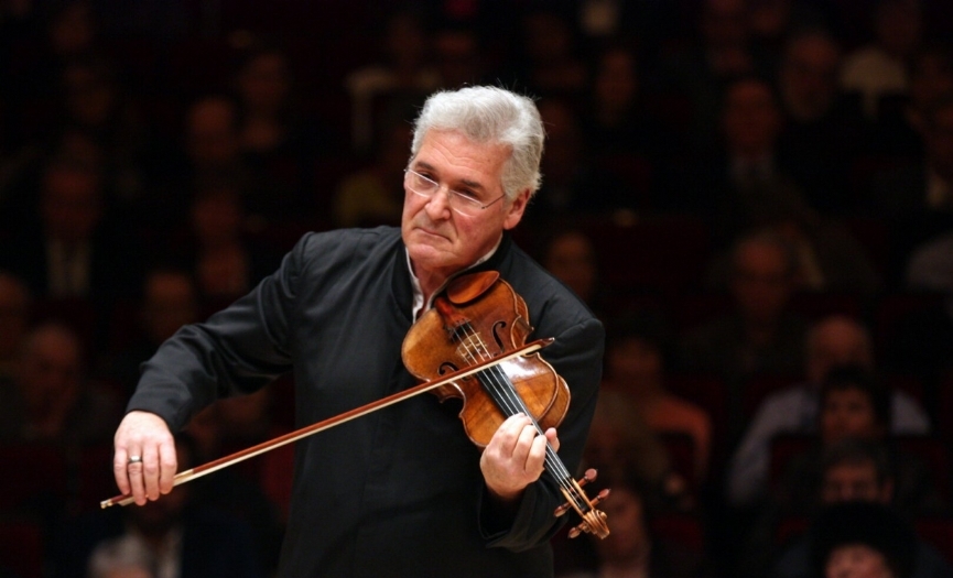 Keman üstadı ve maestro Pinchas Zukerman geliyor!