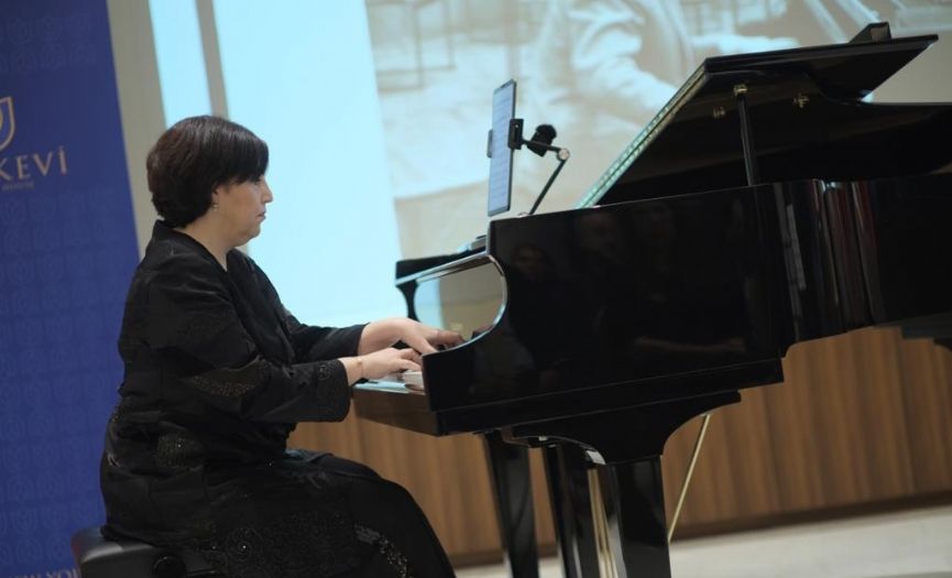 Renan Koen Performed at New York Turkevi Center