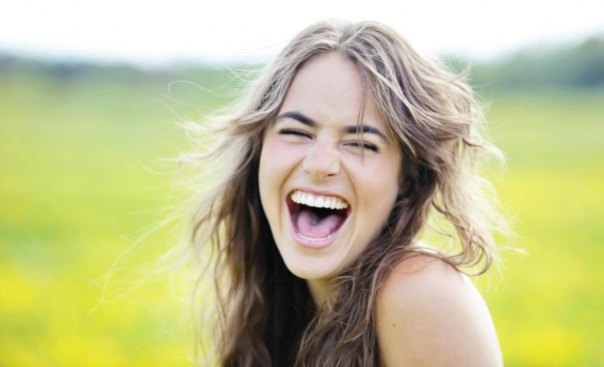 K���k mutluluklar ve g�l�mseme