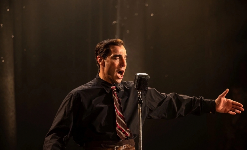 ´AZNAVOUR´ 44. İstanbul Film Festivali´nin başarılı bir müzikal biyografisi