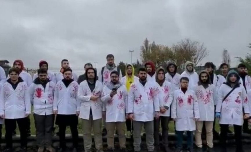 Gaza Protest by Doctors Near Balat Jewish Hospital