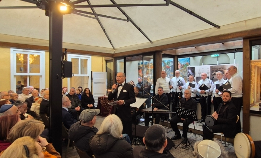 Balat Yanbol Sinagogu&acute;nda Hanuka �����