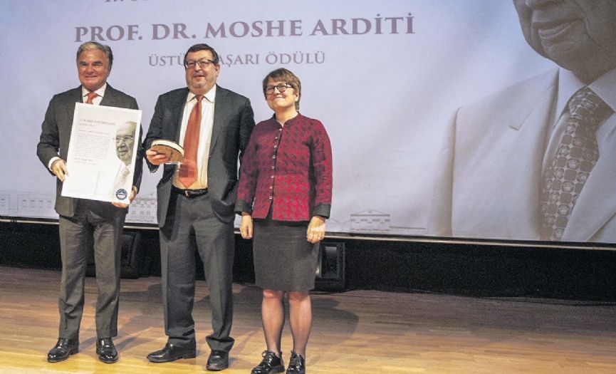 Prof. Arditi Receives Outstanding Achievement Award