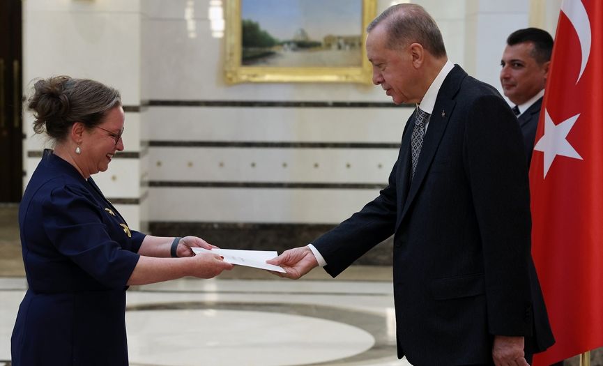 Israeli Ambassador Irit Lillian Presented Her Letter of Credence to President Erdoan