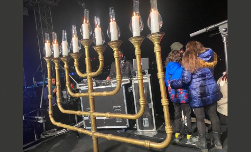 Hanukkah´s Last Night Celebrated All Together at Bebek Park