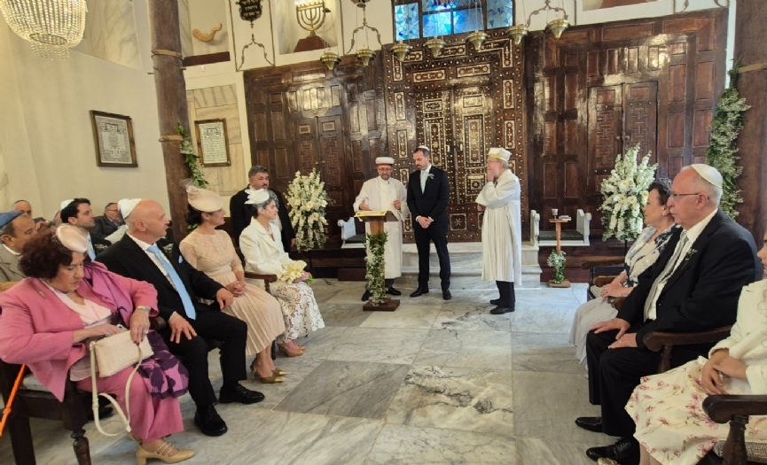 Balat Yanbol Sinagogu&acute;nda anlaml� bir birle�me