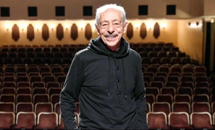 T�rk Tiyatrosunun son efsanesi de g��t�: Genco Erkal