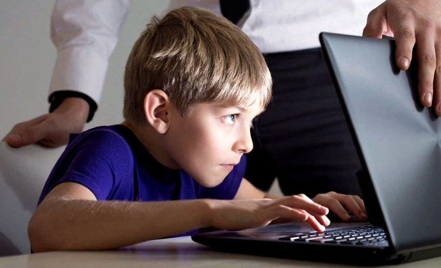 �ocuk ve ekran ili�kisi: Ne kadar, nas�l ve ne zaman?