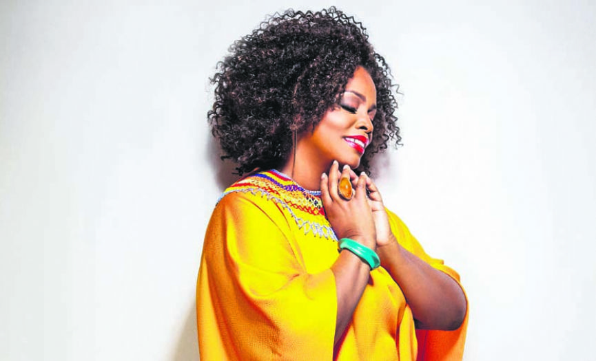 Legendary Jazz Vocalist Dianne Reeves in Istanbul