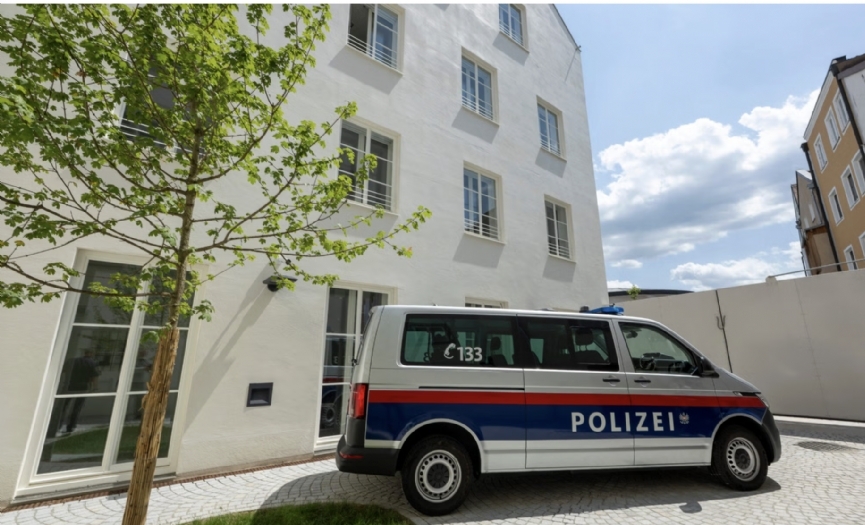 Avusturya&acute;da Hitler&acute;in evi karakol oldu
