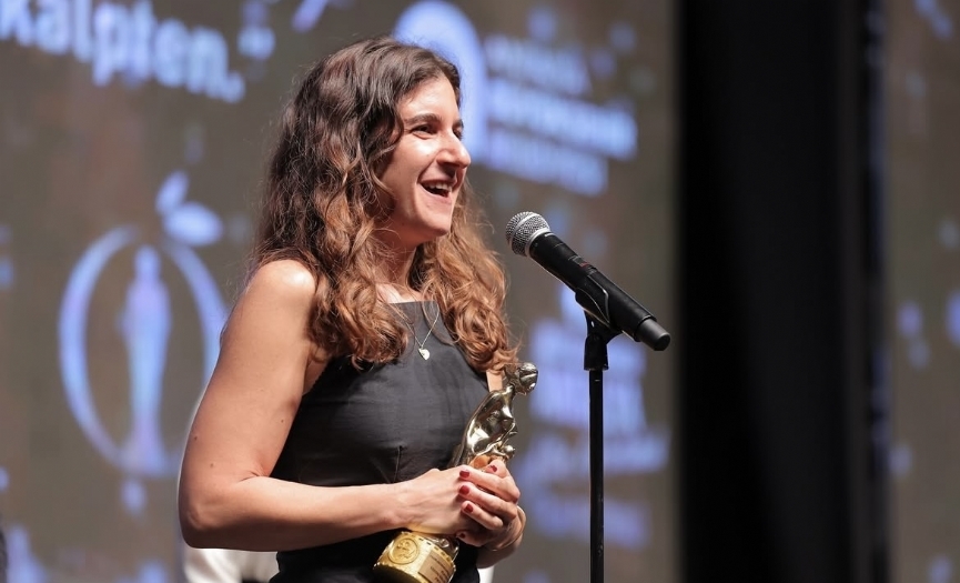 Altn Portakal´da Jri zel dl Sandra Peso´ya