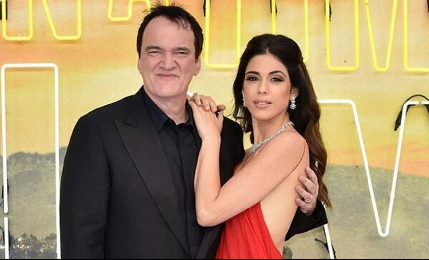 Tarantino ve İsrailli eşi ikinci bebeklerini kucakladı