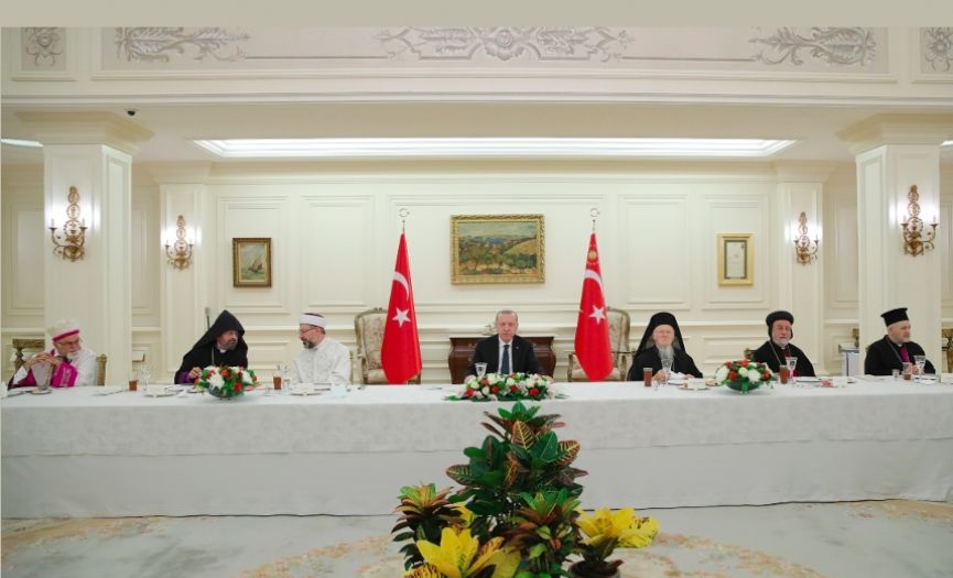 President Erdoan Welcomed Representatives of Minority Foundations for Iftar