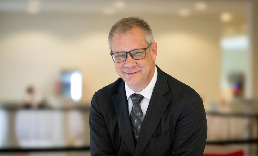 Almanya&acute;daki Yahudi kar��tl���yla m�cadele komiserinin m�lk� ate�e verildi